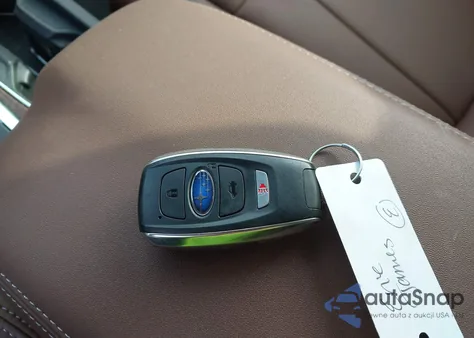 2025 Subaru Ascent Touring 7-Passenger z USA, uszkodzony, nr VIN 4S4WMAUD1S3431039